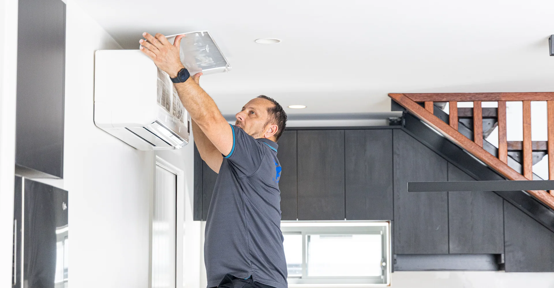 Air Conditioning Pacific Pines, licensed air conditioning technicians serving Pacific Pines